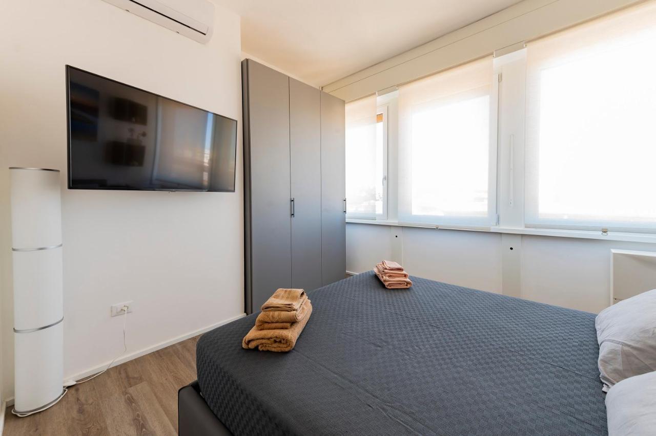 Piazza Salotto & Stazione Comfy Apartment Pescara Extérieur photo