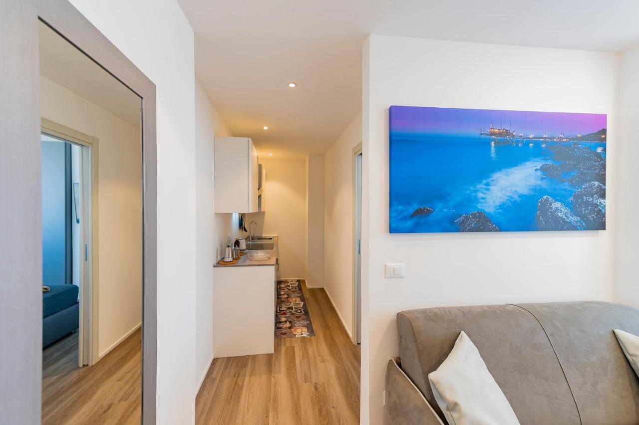 Piazza Salotto & Stazione Comfy Apartment Pescara Extérieur photo
